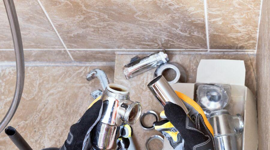 Professional gutter cleaning in Millbrae, CA
